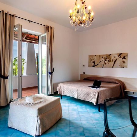 Don Giorgio Rooms & Apartments Ischia Exteriör bild